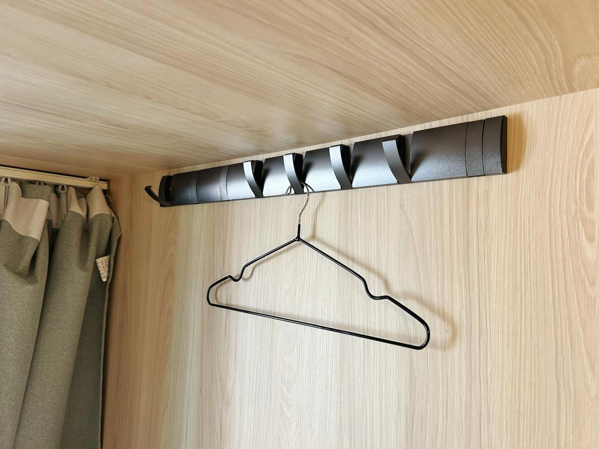 Unplan Hostel Мадрид Экстерьер фото